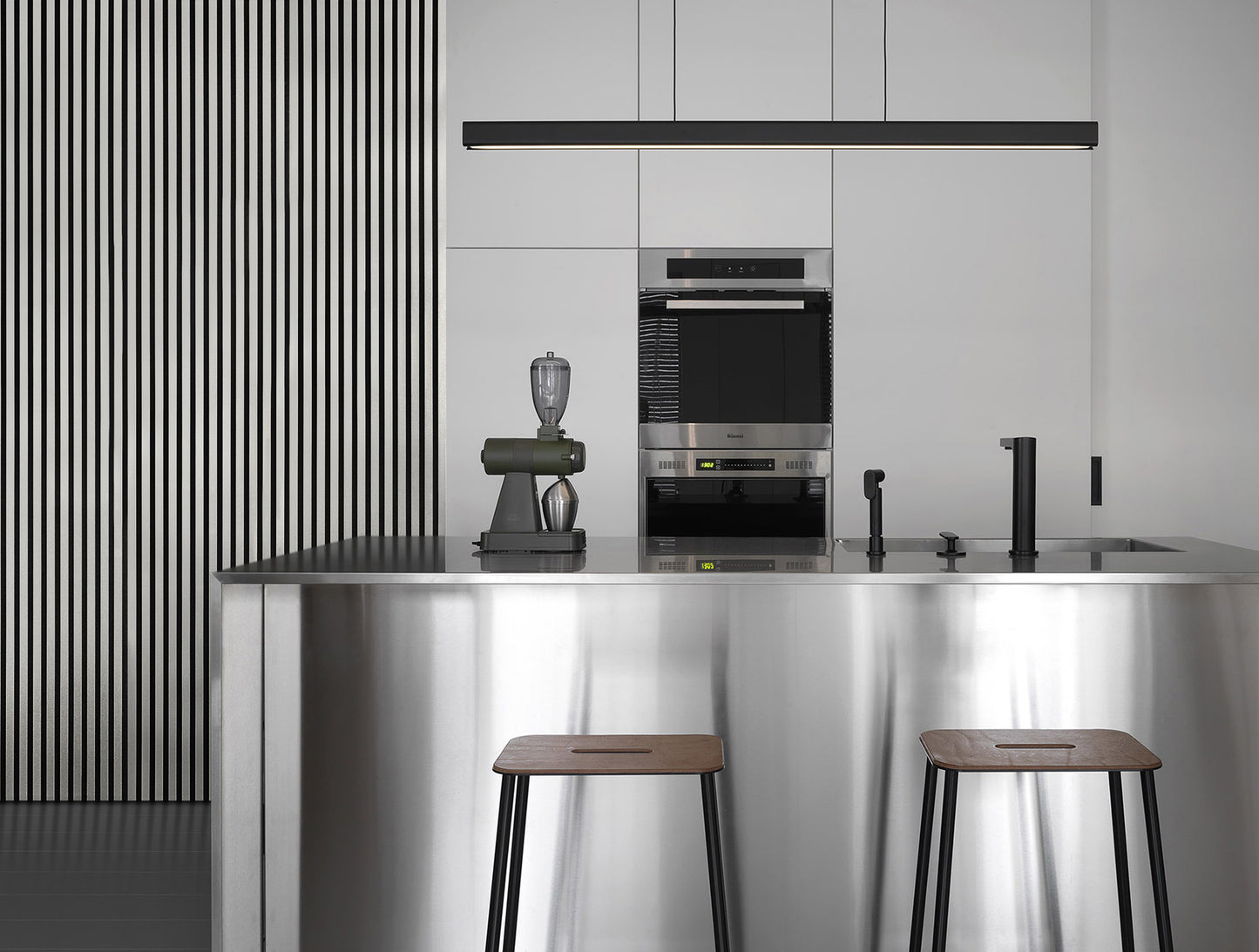 Dekoracyjny Panel Akustyczny WOHNARTIG PREMIUM 540 x 2750 mm (zestaw 2 szt. 270 x 2750 mm)